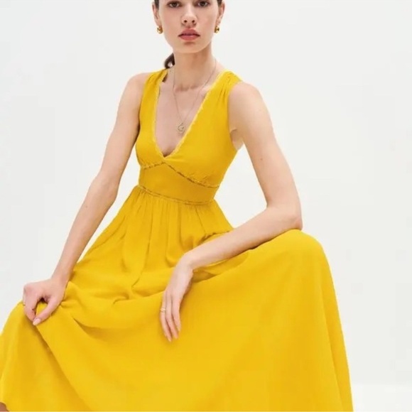 Reformation Zaid Dress in Turmeric - Picture 2 of 7